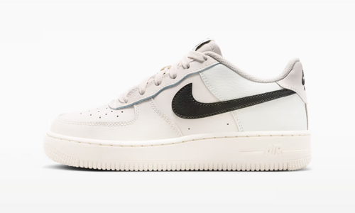 NIKE sneaker
