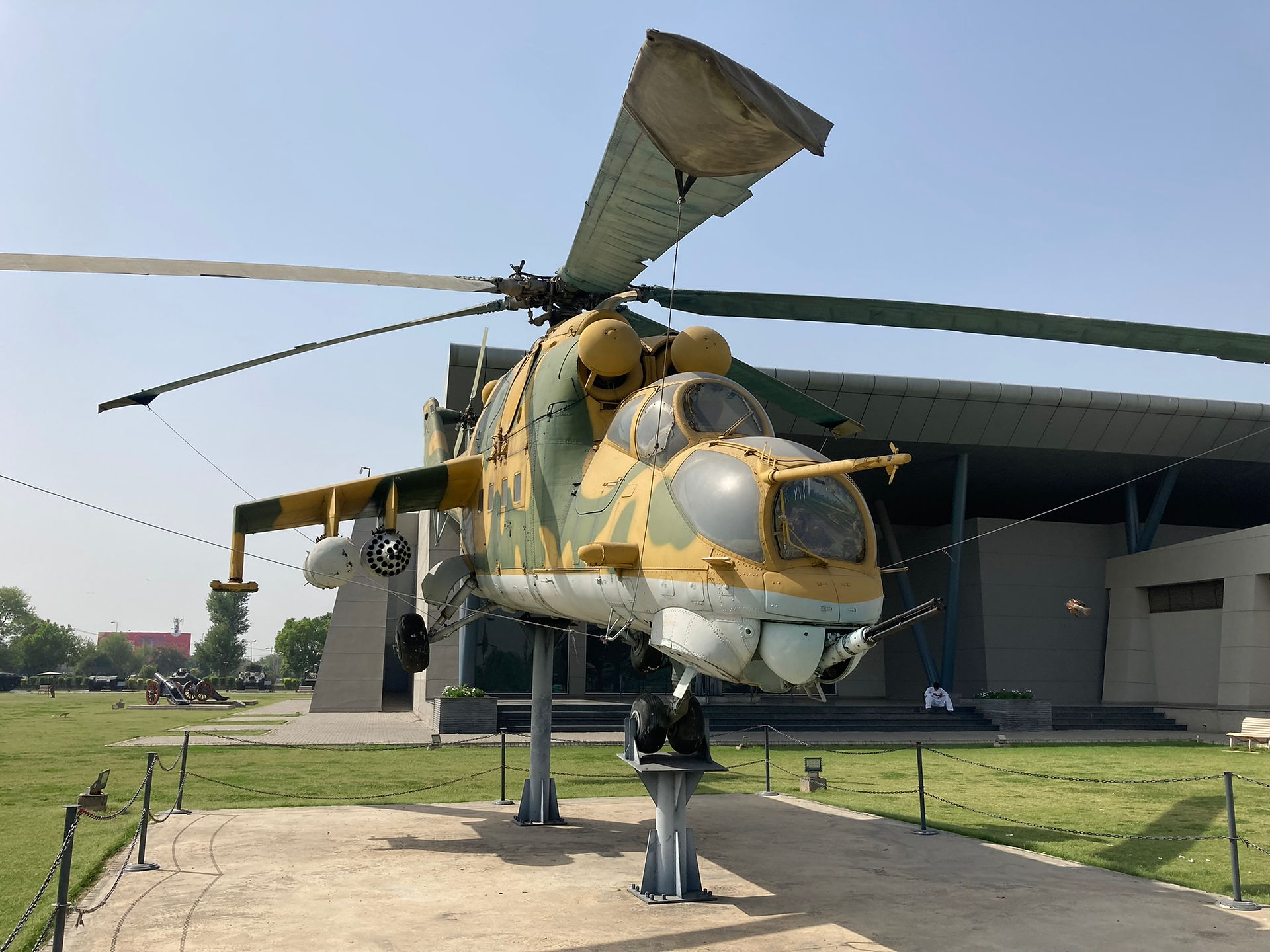 MI-24 (Hind) attack helicopter