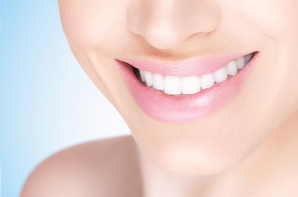 Feminino Sorriso aberto branco