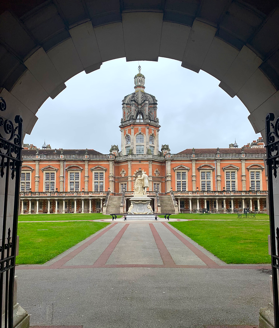 Light Academia: Blending History, Art, and Storytelling