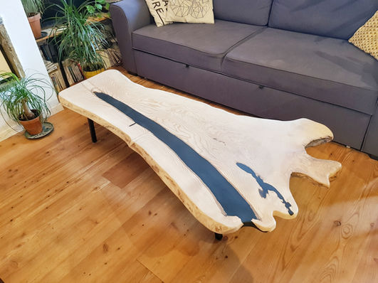 Table bois et résine epoxy