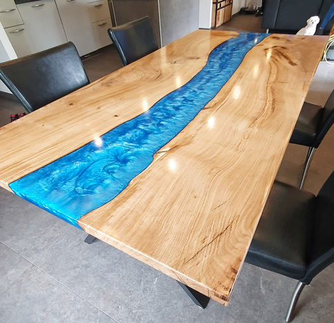Table bois et résine Epoxy