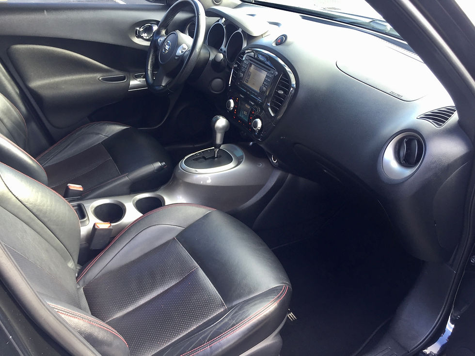 Thumbnail: 2011 Nissan JUKE SL AWD SUV 4D Hatchback