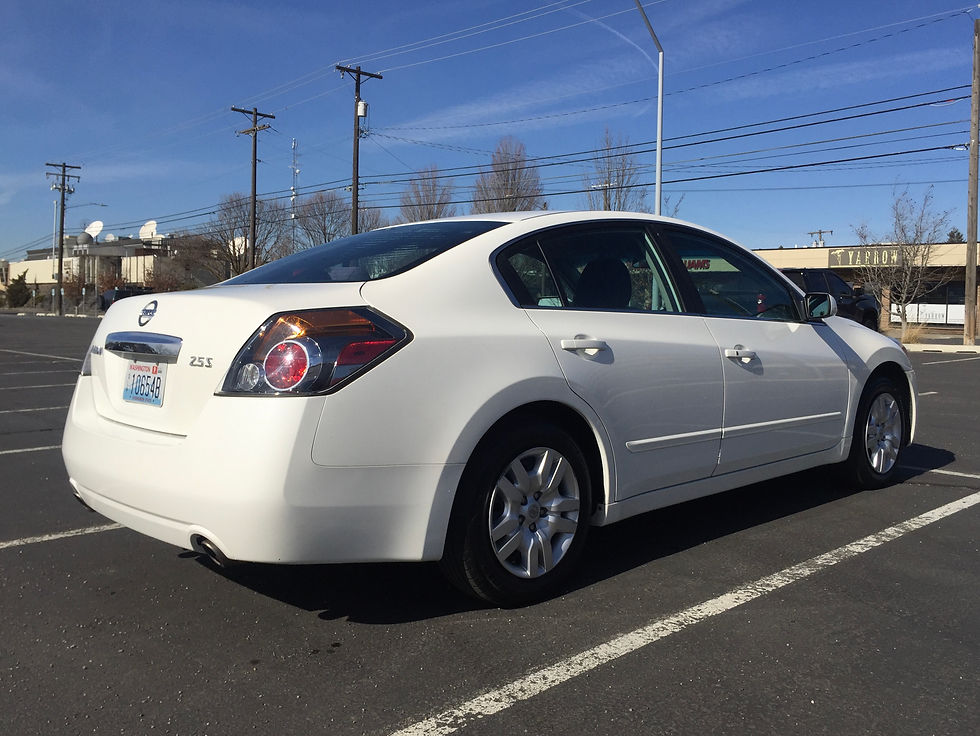 Thumbnail: 2012 Nissan Altima sedan 4D 2.5L