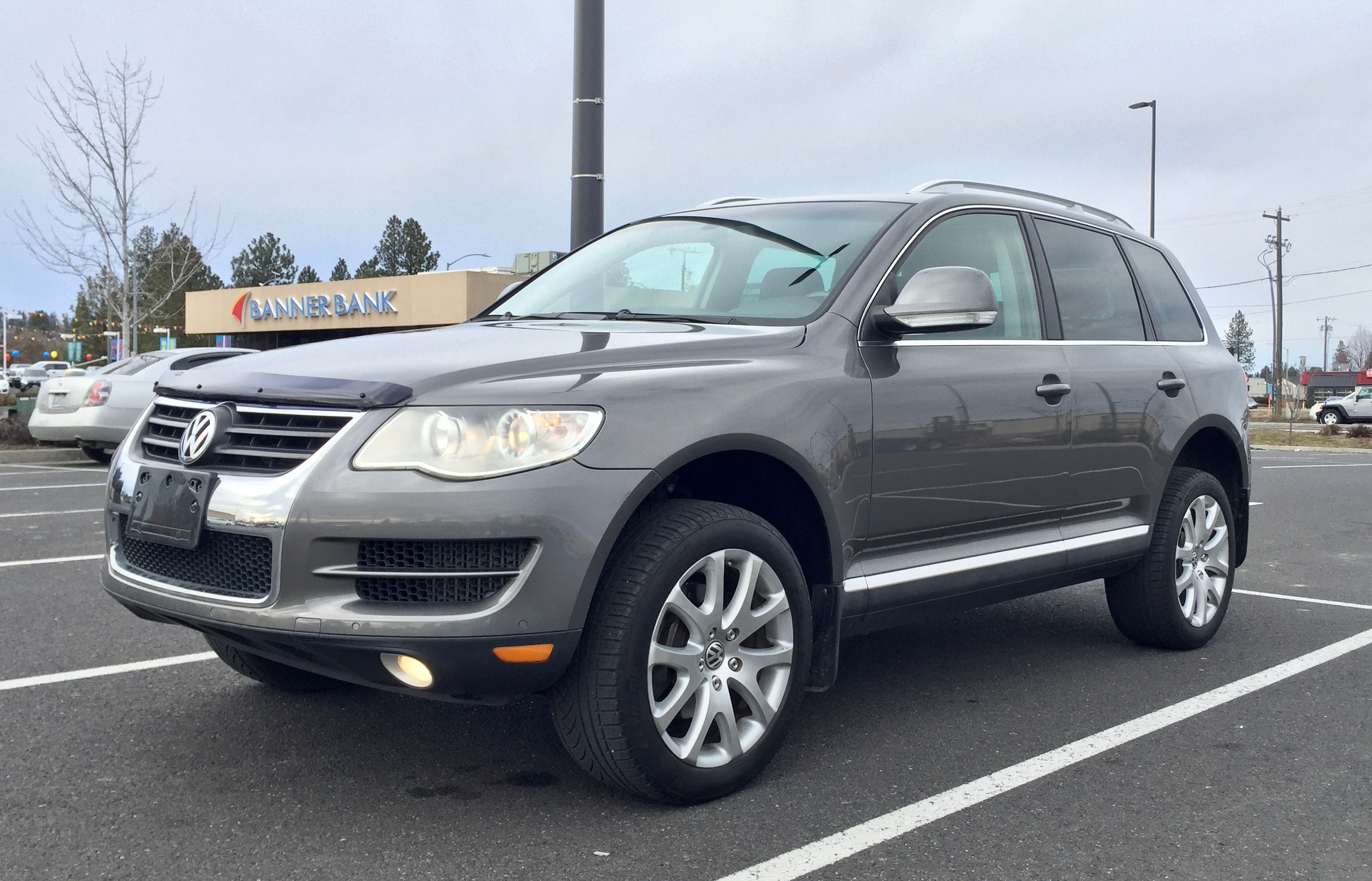 2010 Volkswagen Touareg TDI DIESEL AWD SUV V6 TURBO 4D LOW MILES!