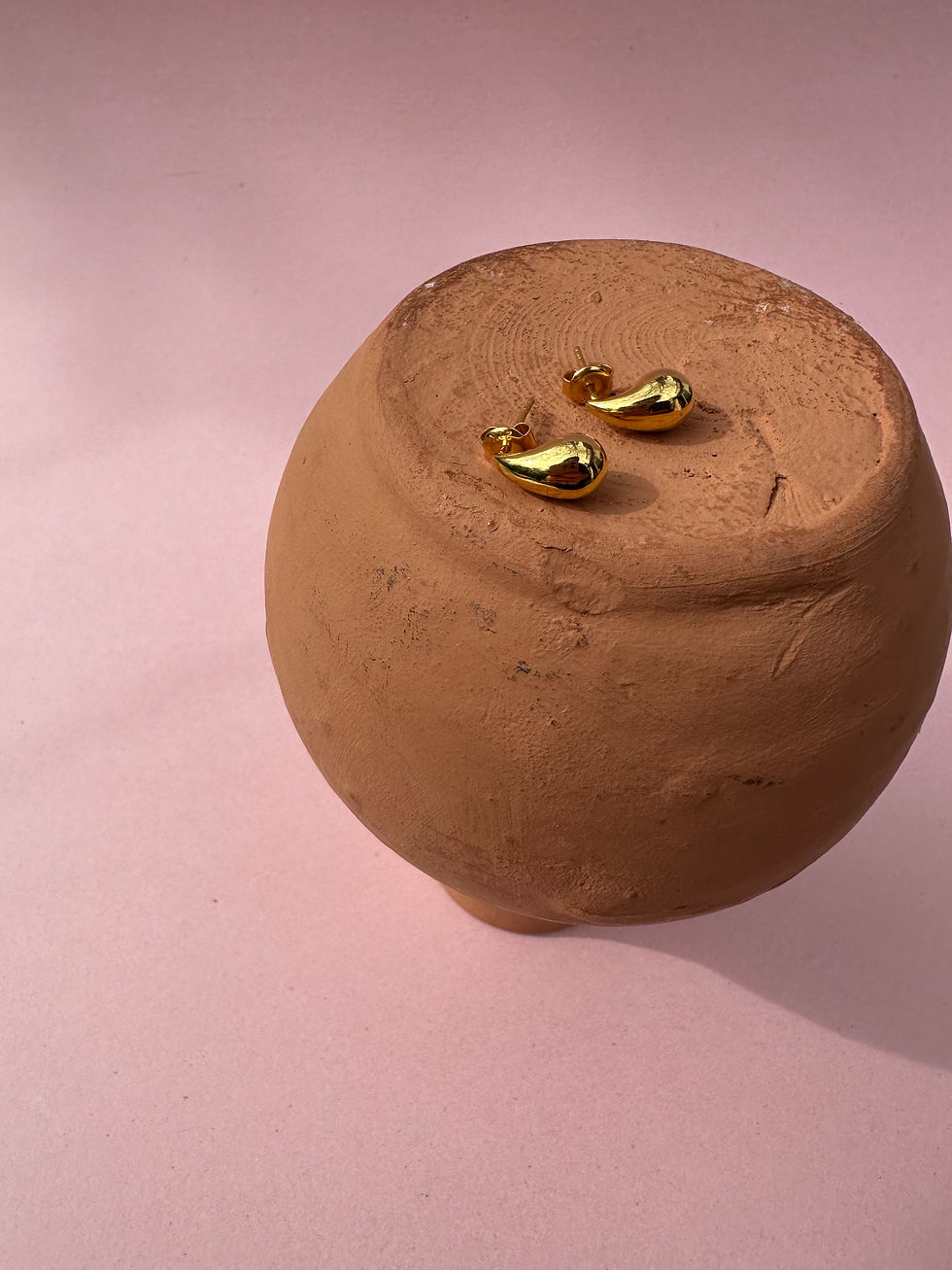 Thumbnail: Small Teardrop Gold Earrings