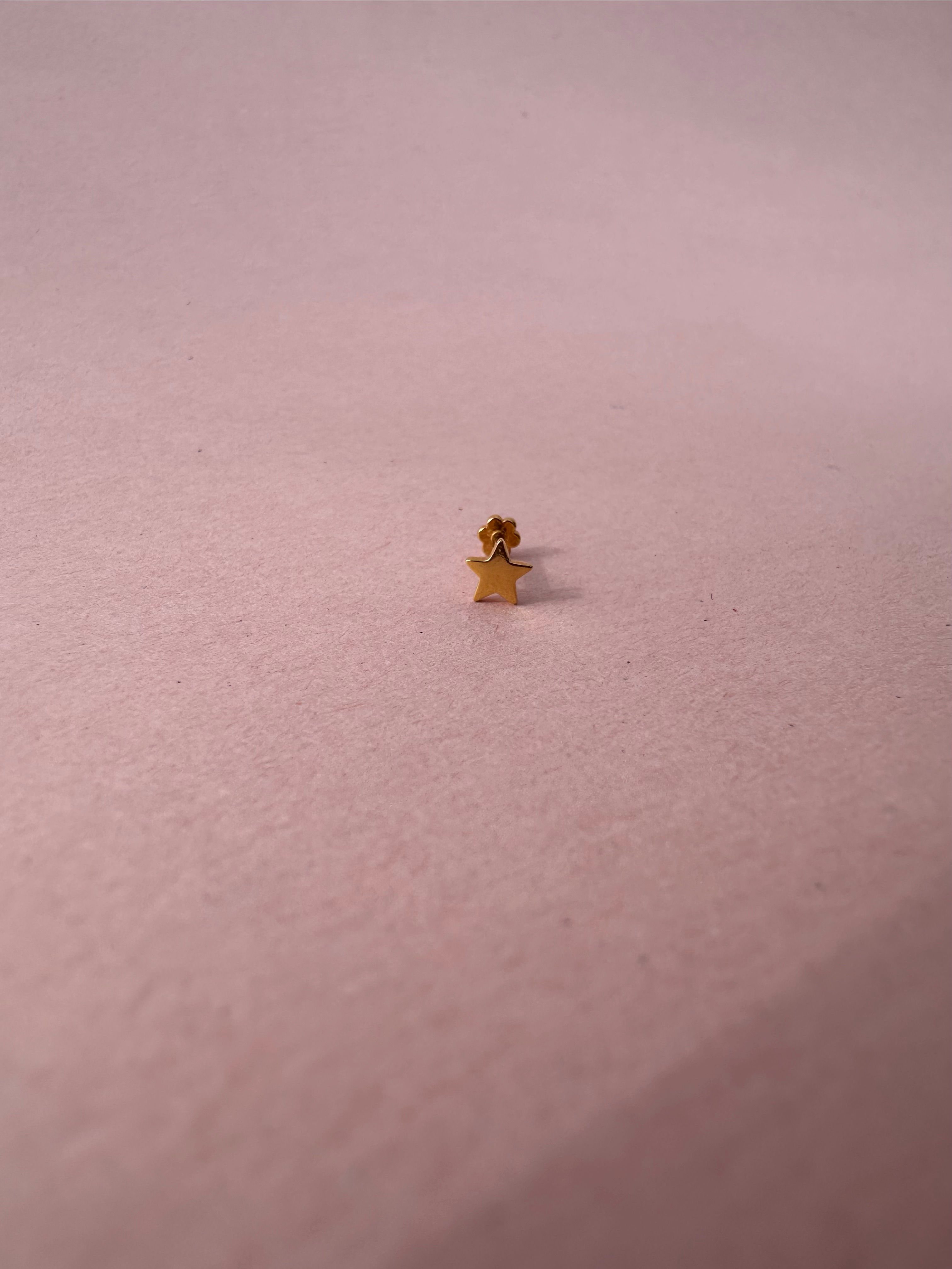 Star Gold Stud Earring