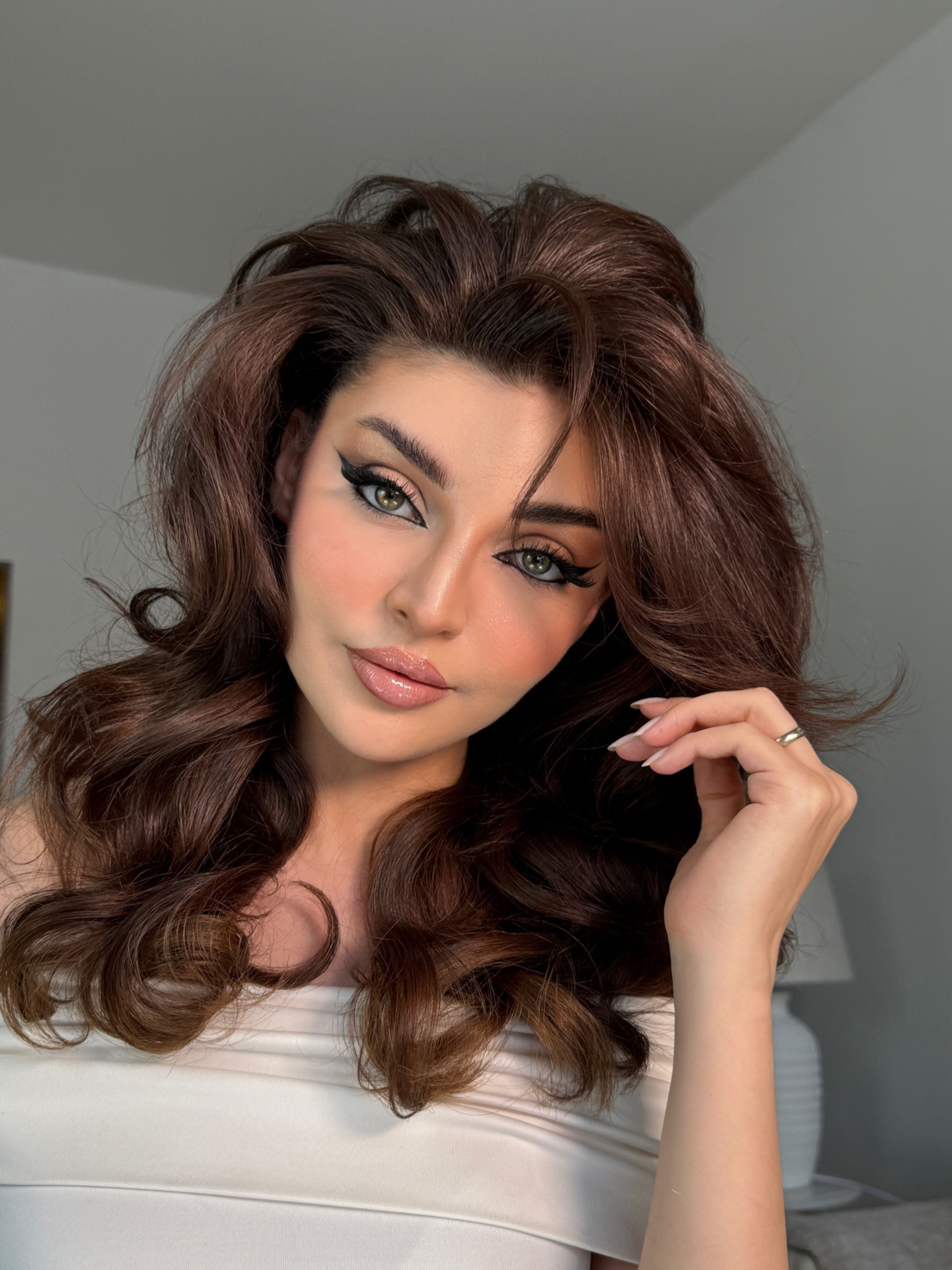 Soft Glam Makeup Artist Dubai by Hadis