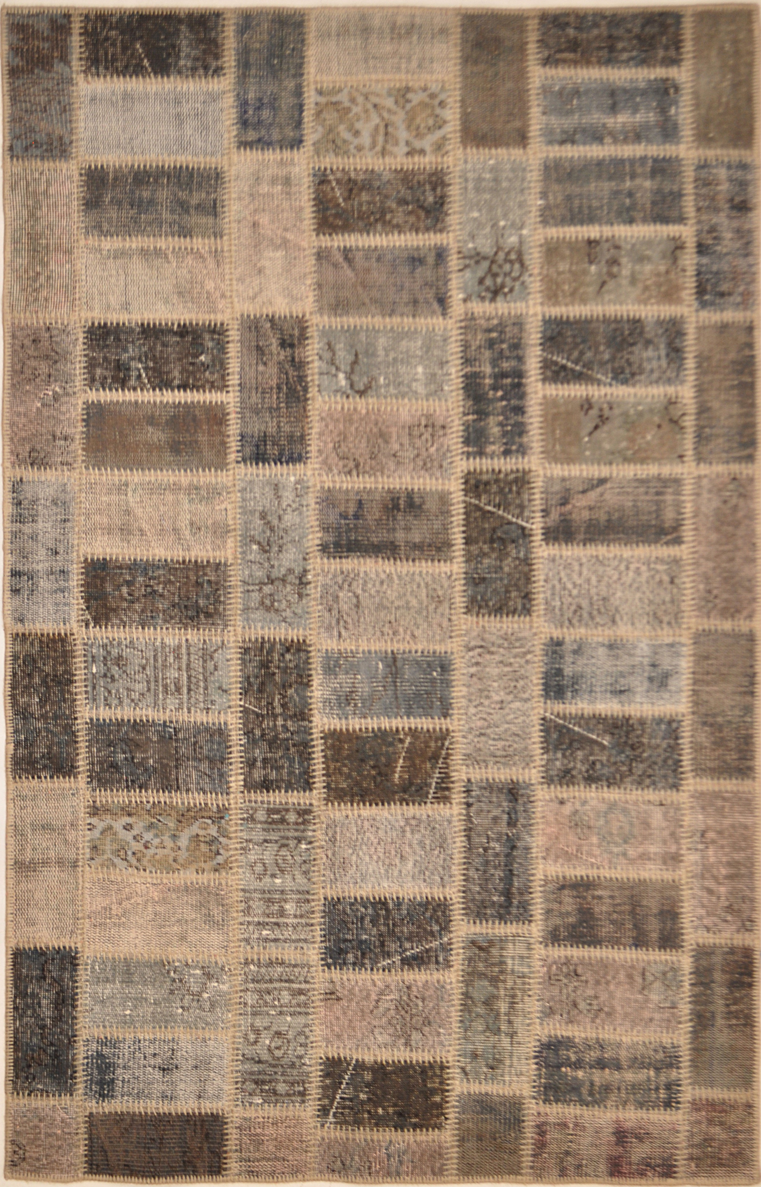 6270 PATCHWORK 4' 3" X 6' 8" Wool