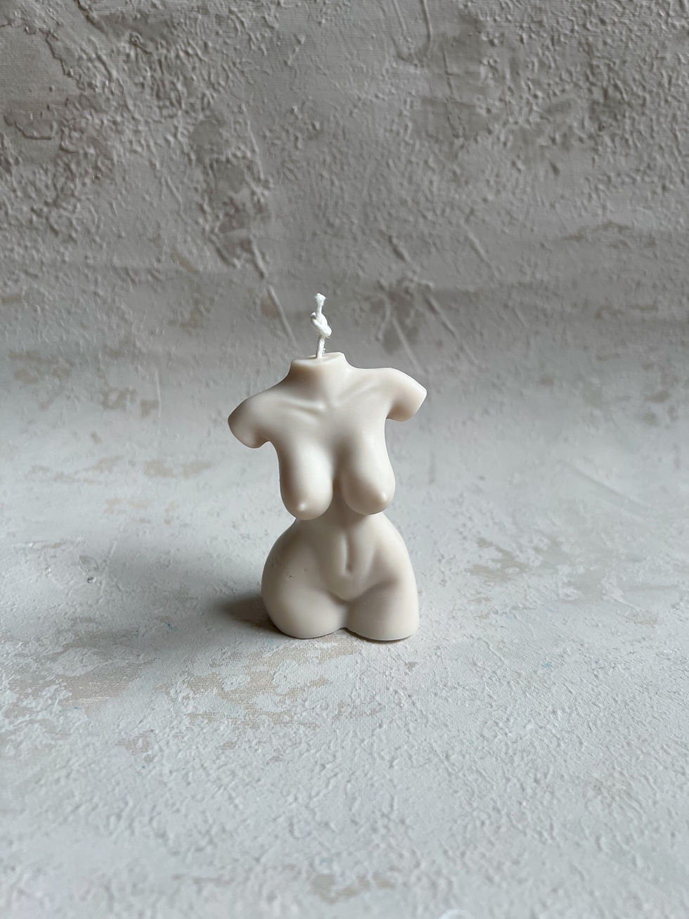 Miniaturbild: "the female body"
