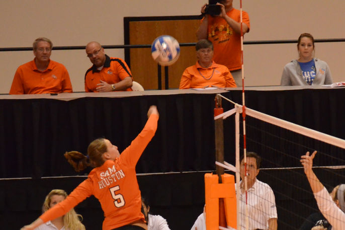 SHSU Volleyball 2011 1.JPG
