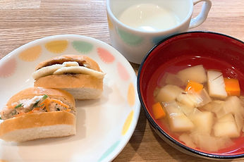 サンドイッチとスープ
