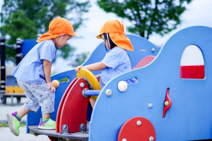 公園であぞぶ子ども達