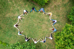 team-circle-in-the-park-green-space-2026-01-09-06-18-03-utc