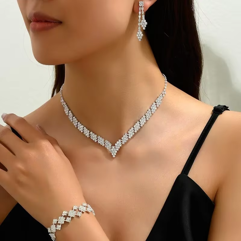 4/3 Pieces Of Wedding Season Women's Claw Chain Series Earrings, Necklaces, Brac