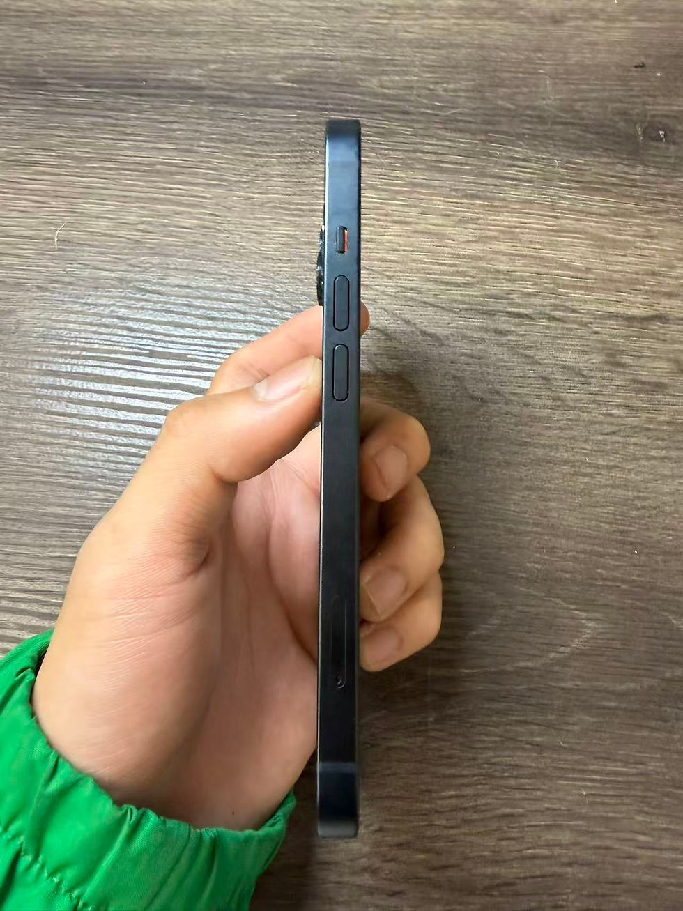 縮圖：iPhone 14 128G 黑色