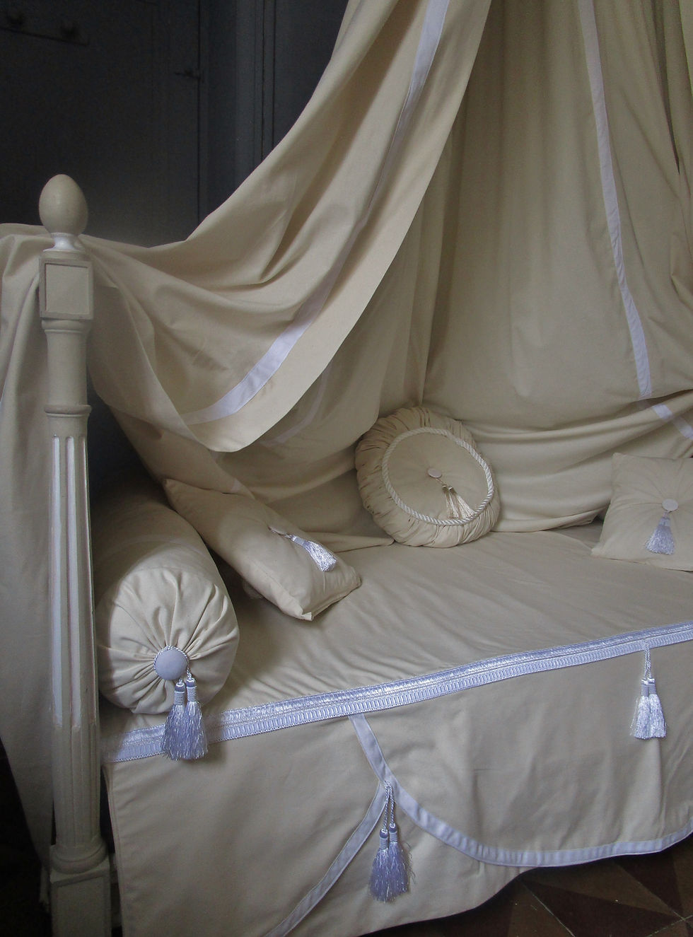 Thumbnail: Lit  d'Alcove XIX