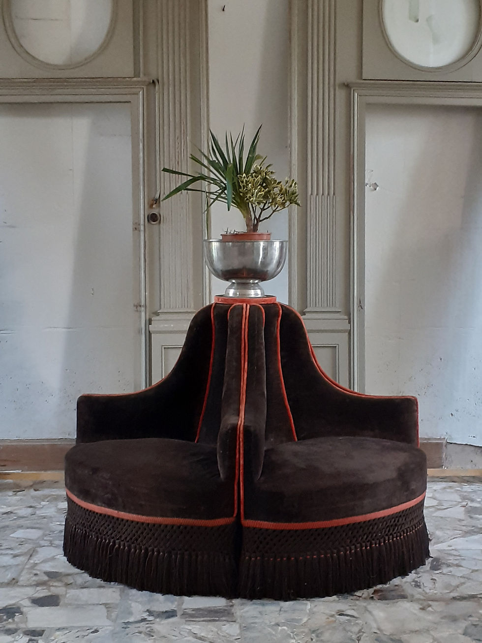 Thumbnail: Rare Borne Confident 4 places XIX 200 cm x 73