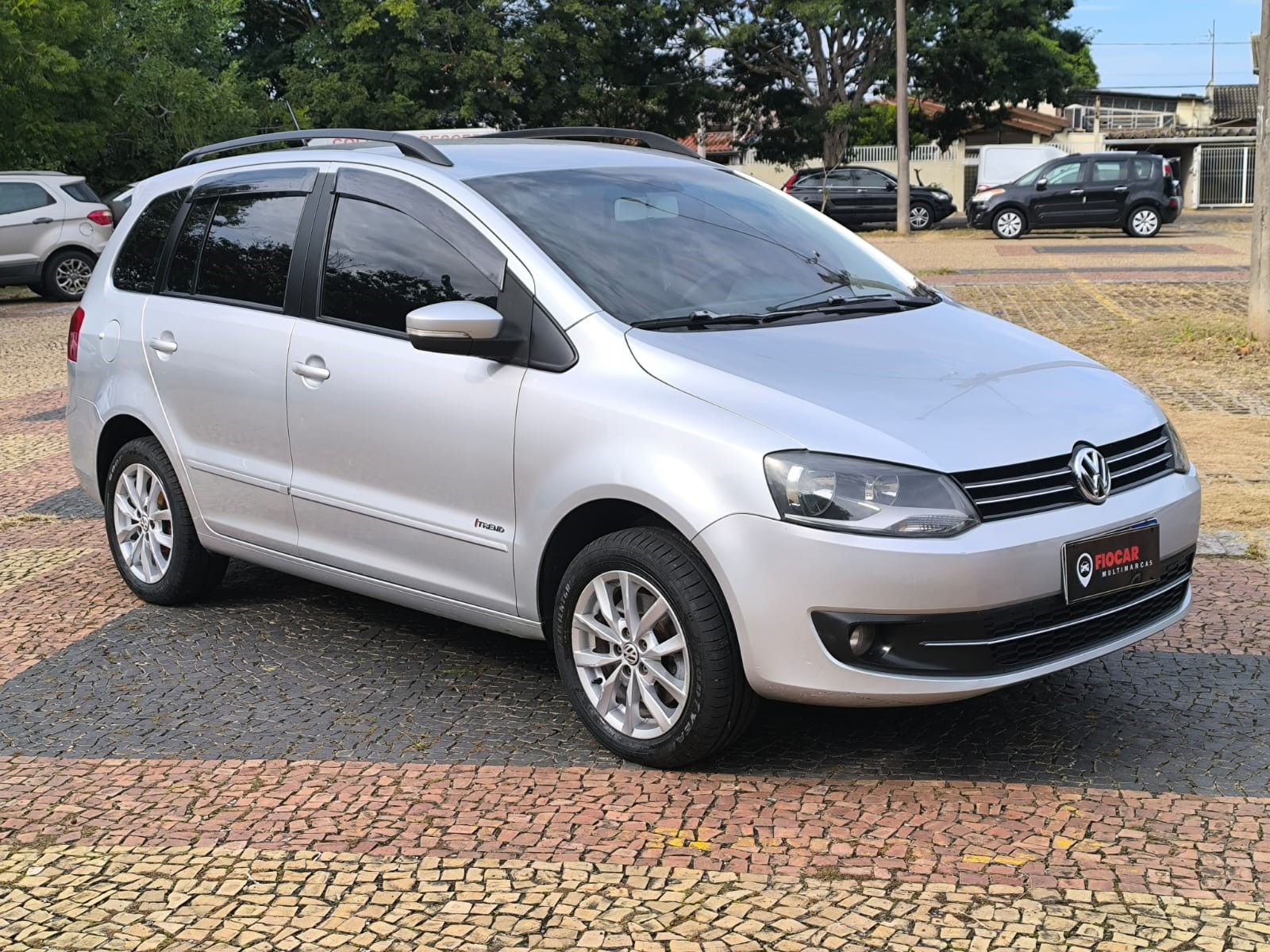 VOLKSWAGEM -SPACEFOX 1.6 TREND 8v - FLEX - MANUAL - 2014