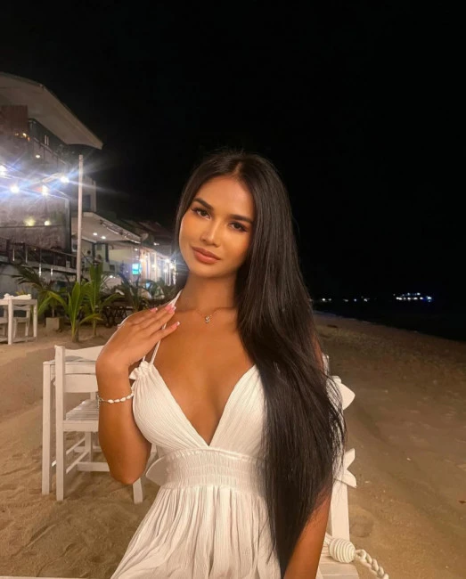 beauty hot escort