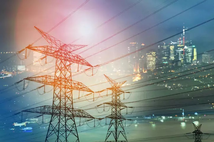 Avrupa’da geniş çaplı elektrik kesintisi: Ulaşım ve iletişim durdu!