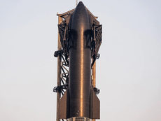 Mammoth Roketi Space X Tarafından Başarıyla Fırlatıldı.