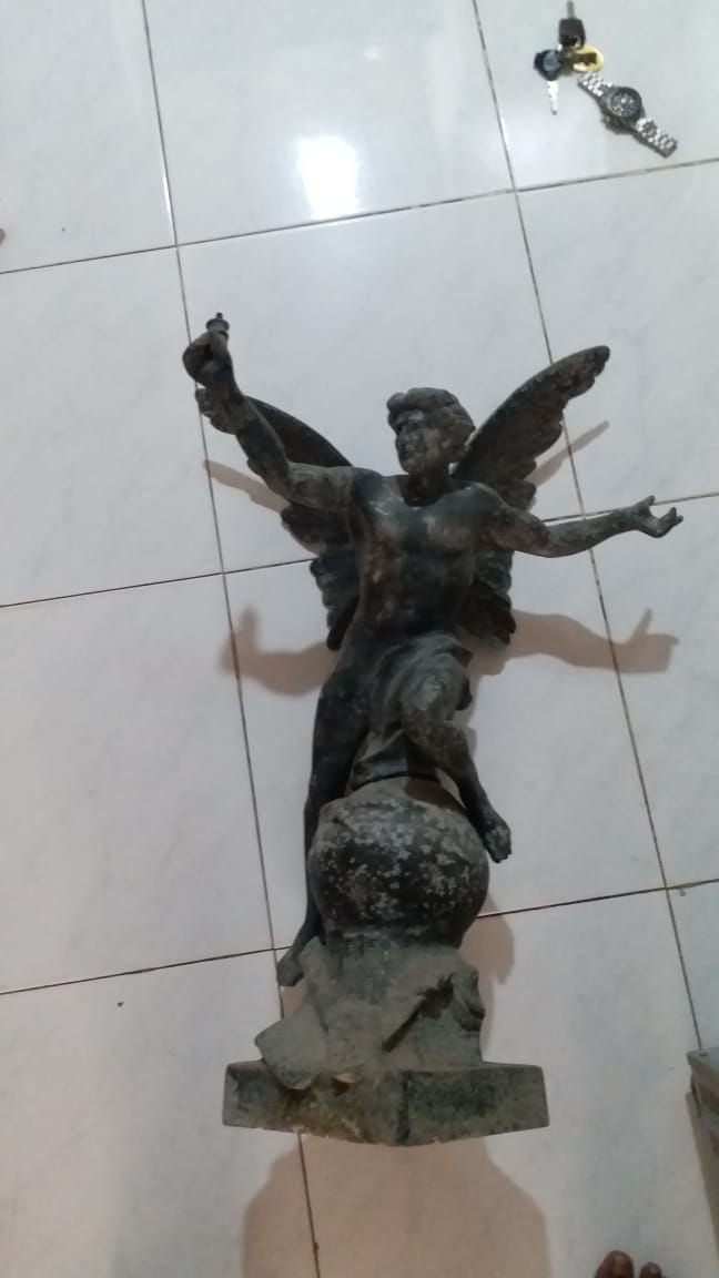 Thumbnail: L'aviation Statue by Emile Louis Picault