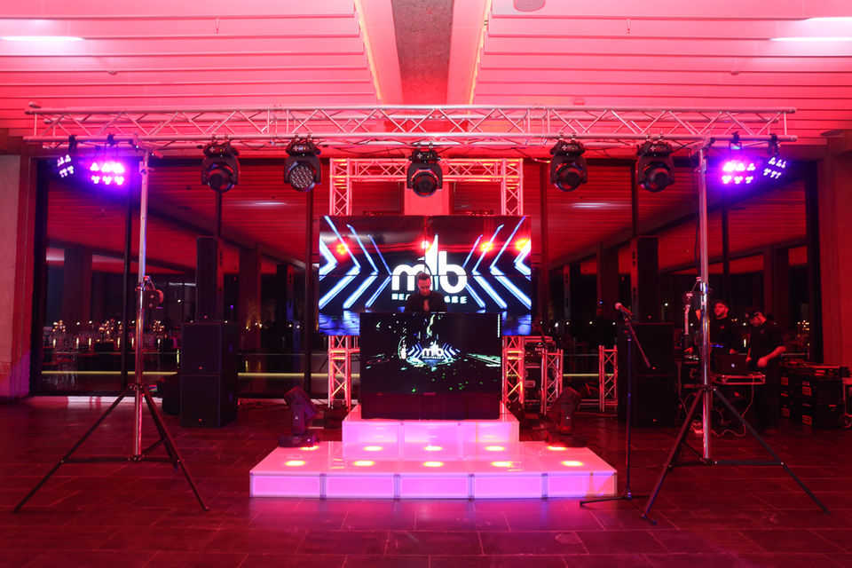 MB Healthcare Holiday Party 2022 (104).JPG