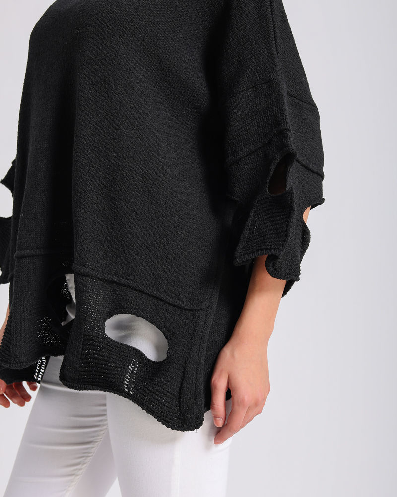 Küçük resim: Knitwear with Hole Skirt and Sleeves