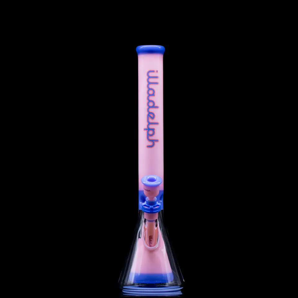 Elevate Your Smoking Sessions with High-Quality Bongs at Smokerz Land - High-quality bongs for the ultimate smoking pleasure