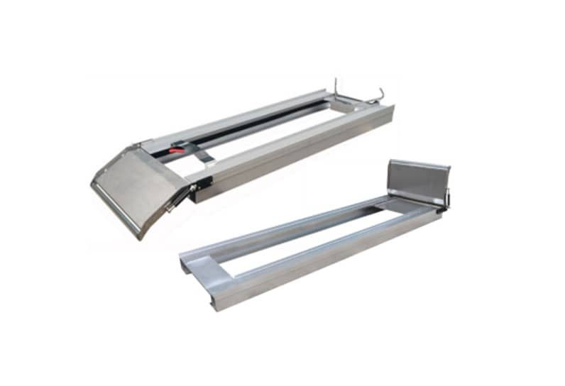 Miniatură: brancarda pentru autovehicul de asistenta medicala cu autoincarcare