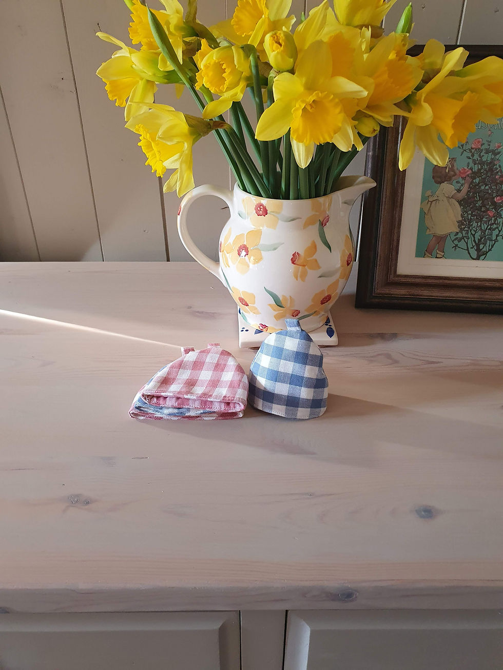 Thumbnail: Gingham Fabric Egg Cosy (Pack of 4)