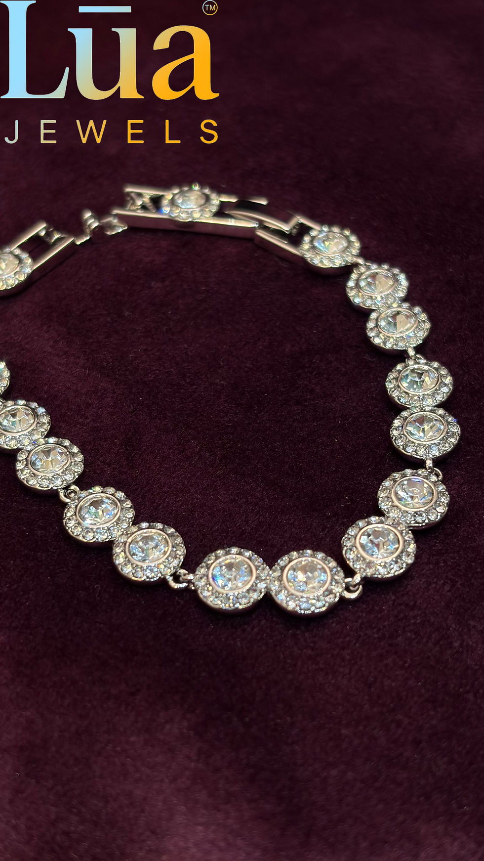 Thumbnail: Classic Halo Round-Cut Bracelet � Silver Finish