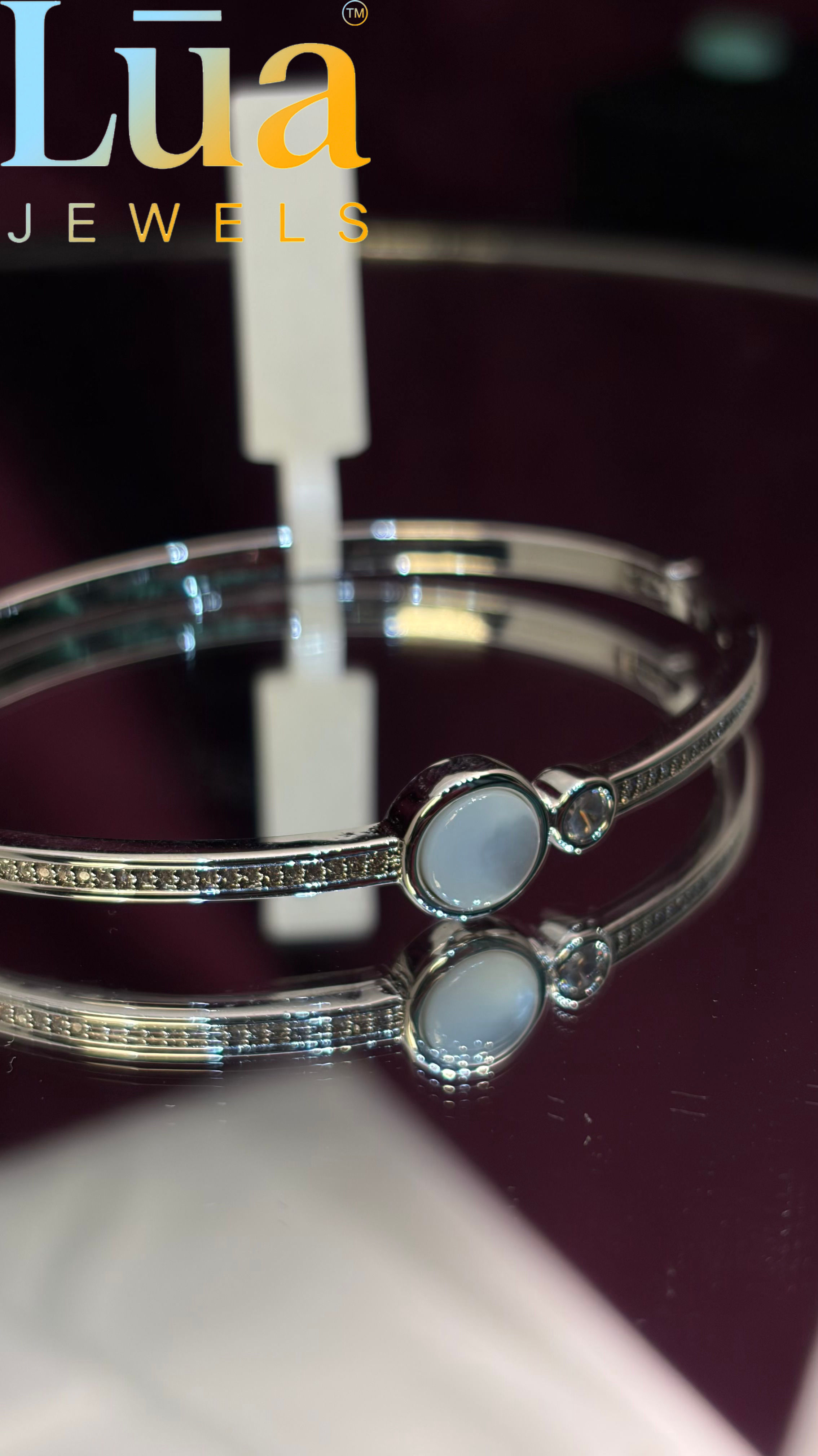 Moonstone Glow Minimal Kada � Silver