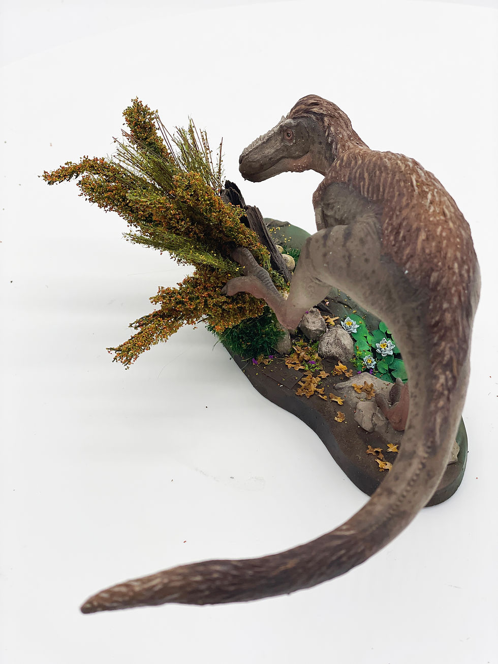 Miniatura: Scientifically Accurate Juvenile T. rex Model Kit – 1:20 Scale Model