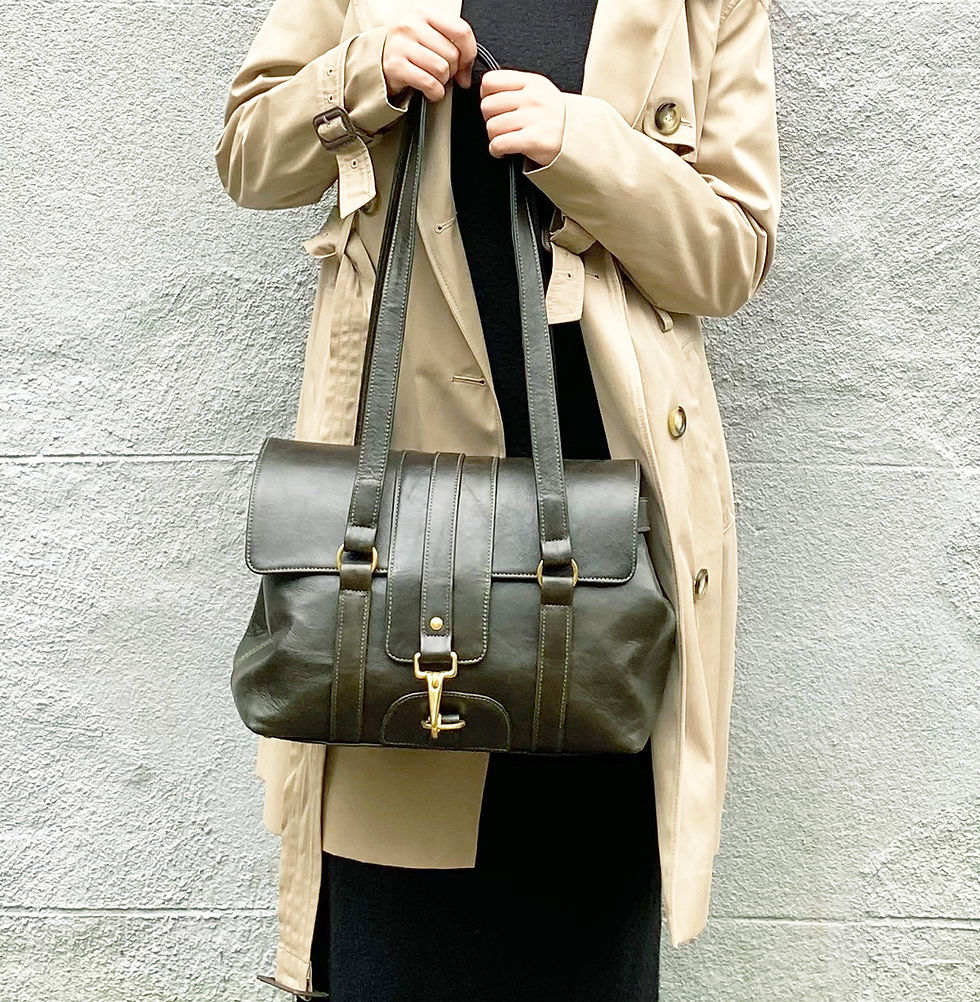 Thumbnail: Shoulder strap leather work bag