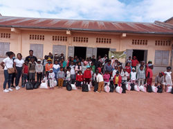 helpingorphansinmadagascar010