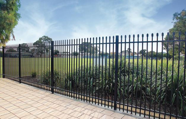 SQUASH TOP SECURITY FENCING
