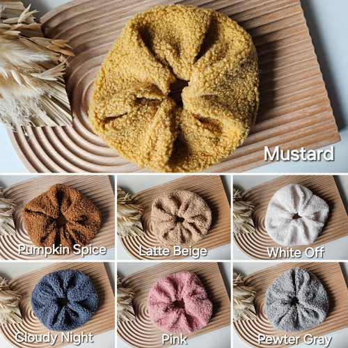 Jumbo scrunches Boucle | Knot Pillows USA