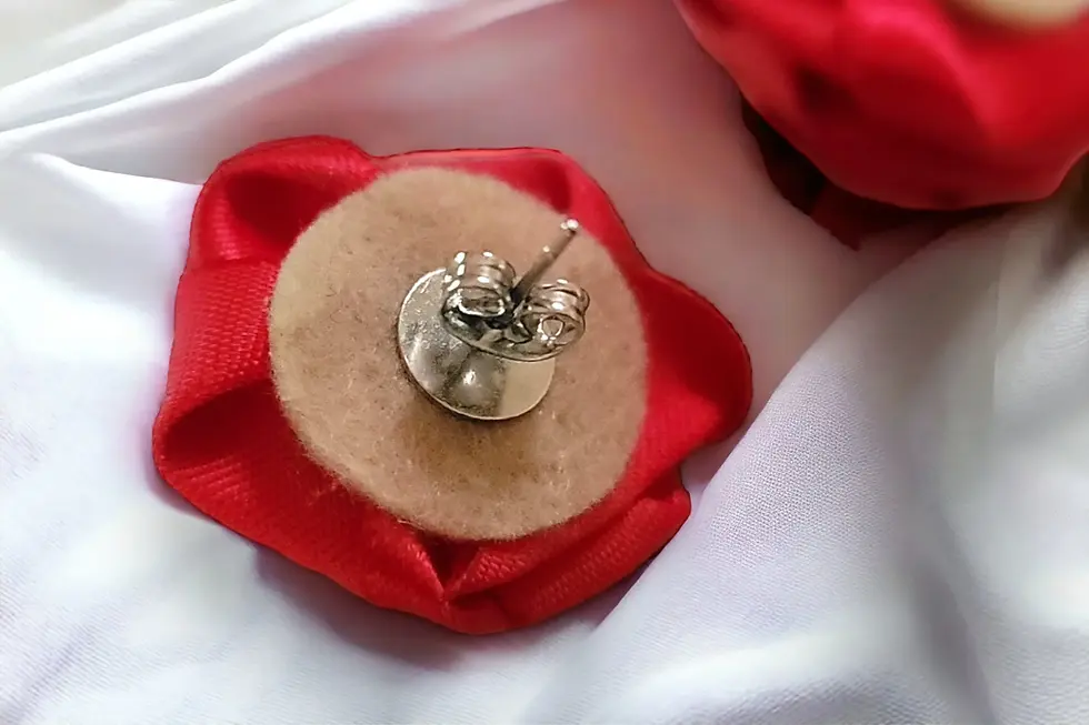 Thumbnail: Satin Rose Earrings Studs