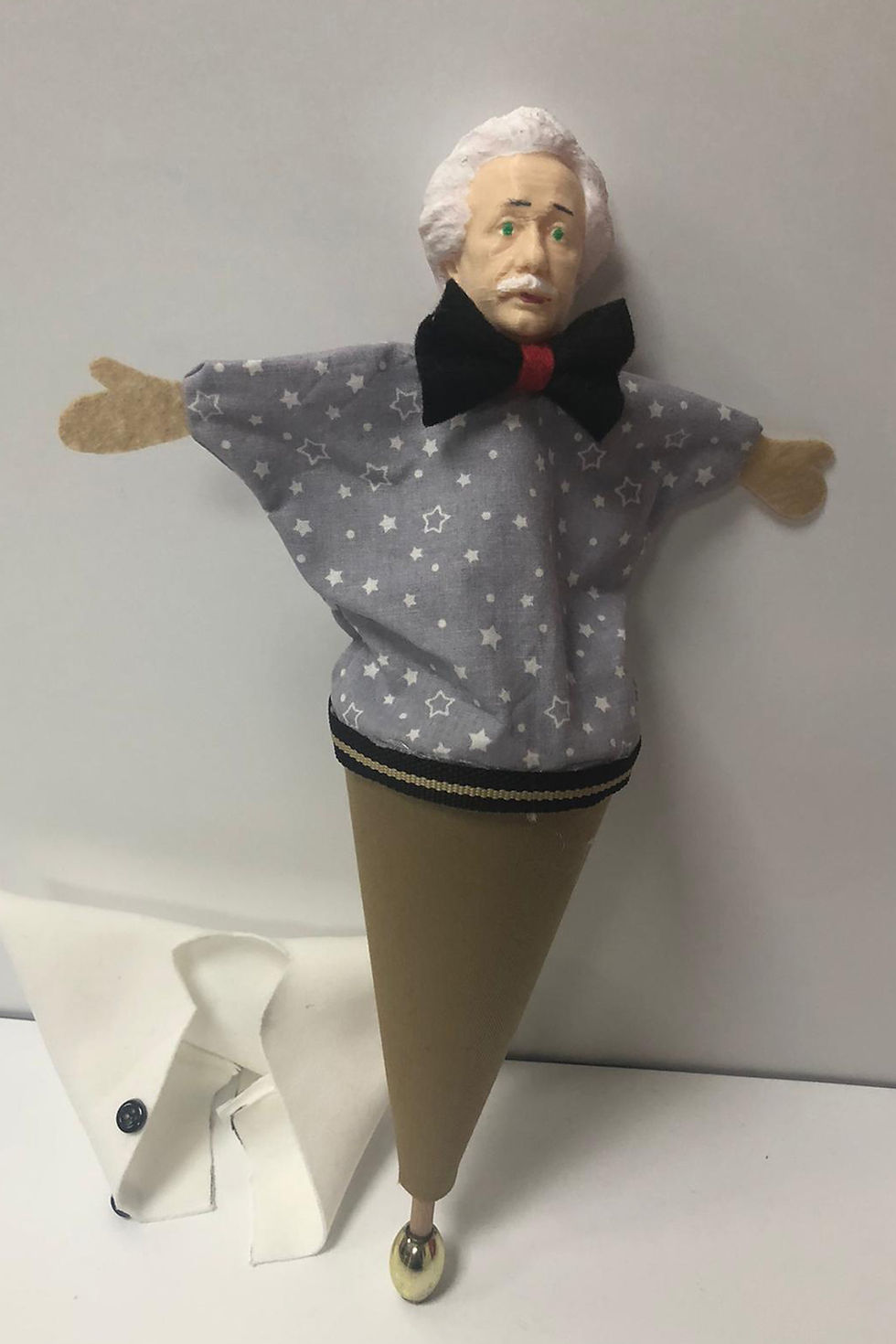 Küçük resim: Einstein 3'lü Külah Kukla