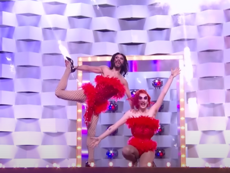 Les drag queens Piche et Elips lors de l'épreuve Queenovision durant l'épisode 6 de Drag Race France All Stars. | Capture d'écran YouTube
