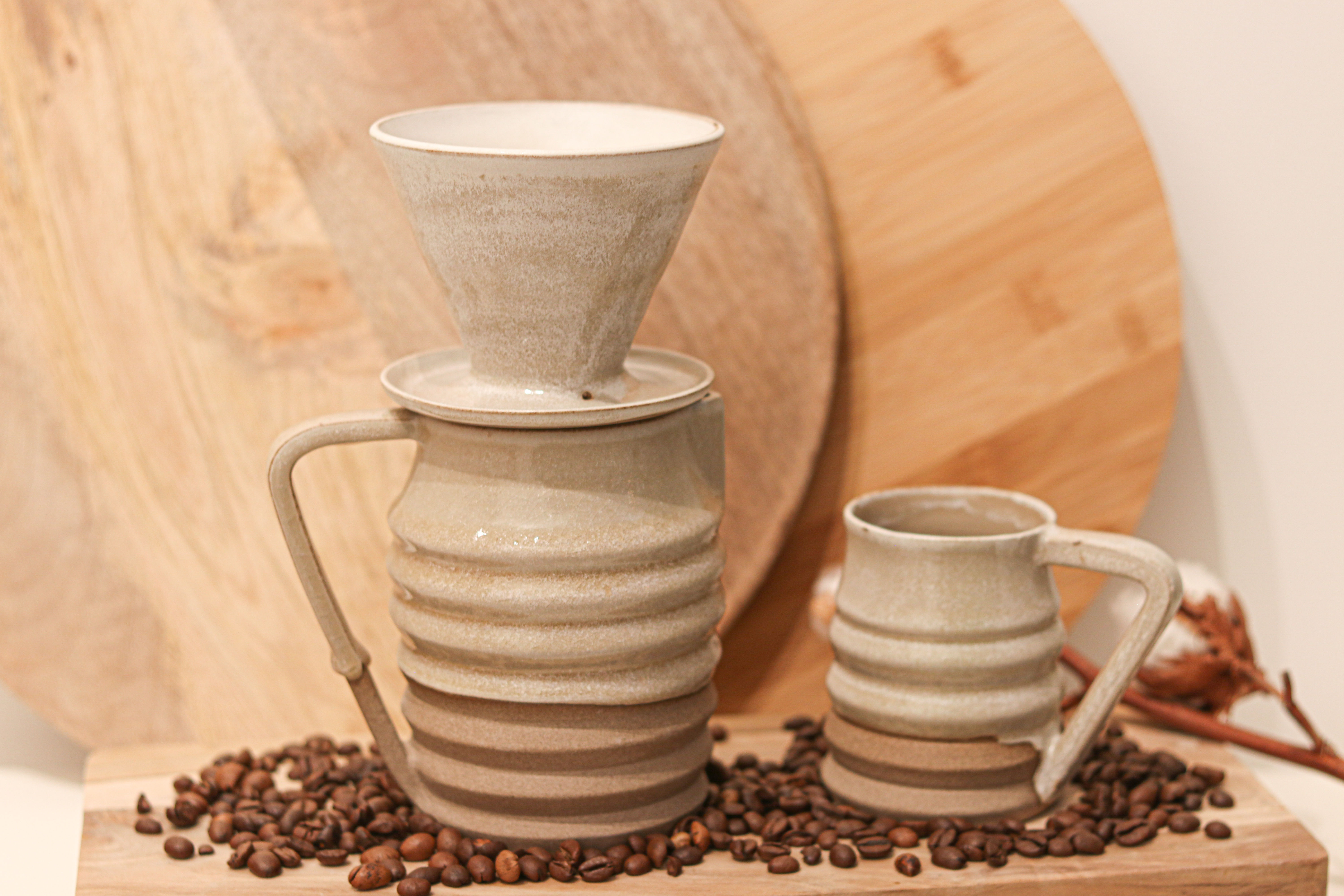 V60 Coffee Dripper - Cream Caramel