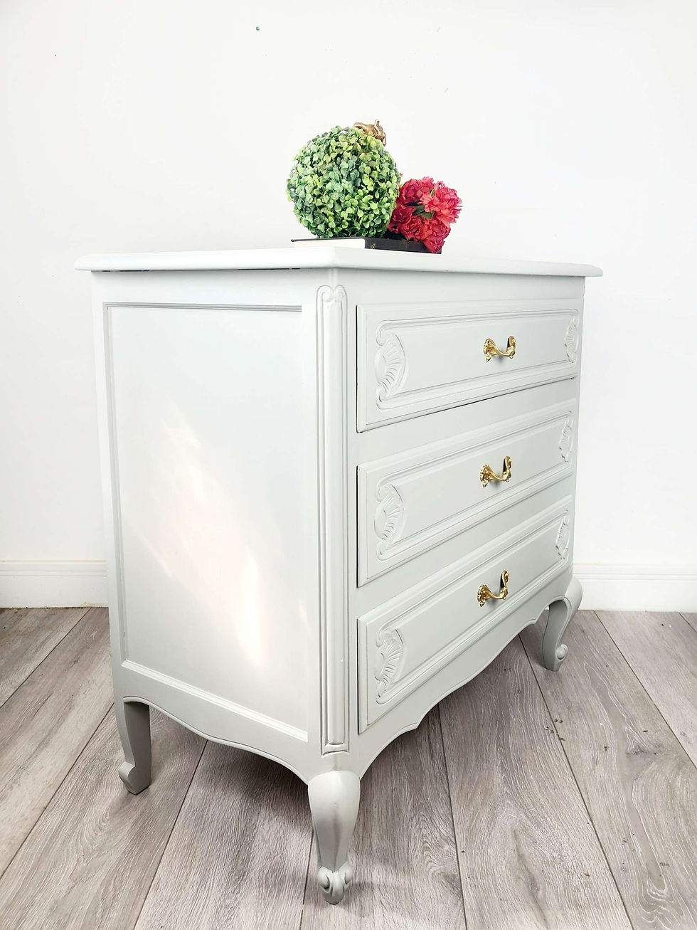 Thumbnail: french chest of drawers in grey/grey chest of drawers/ grey french chest of drawers/hertfordshire/handpainted furniture/ oak