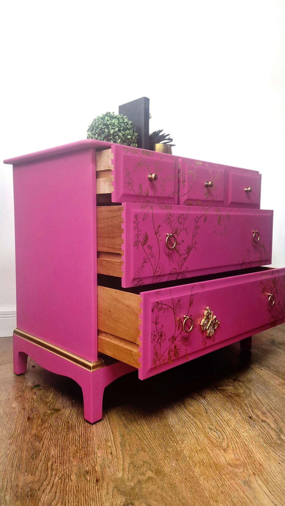 Thumbnail: Stag chest of drawers in pink and gold
