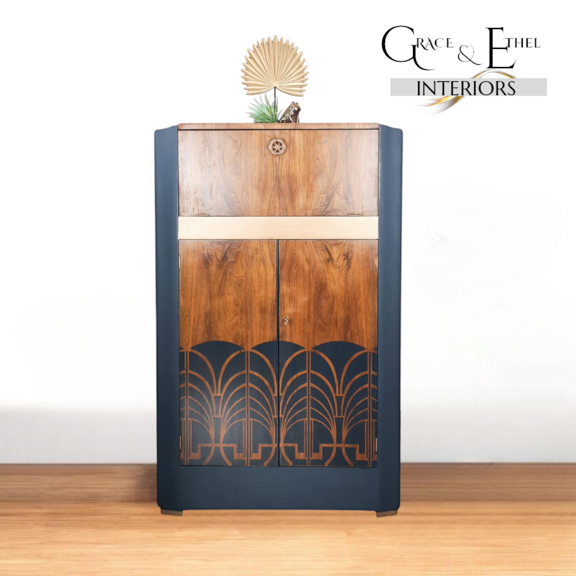 Douglas Art deco style drinks cabinet and cocktail bar