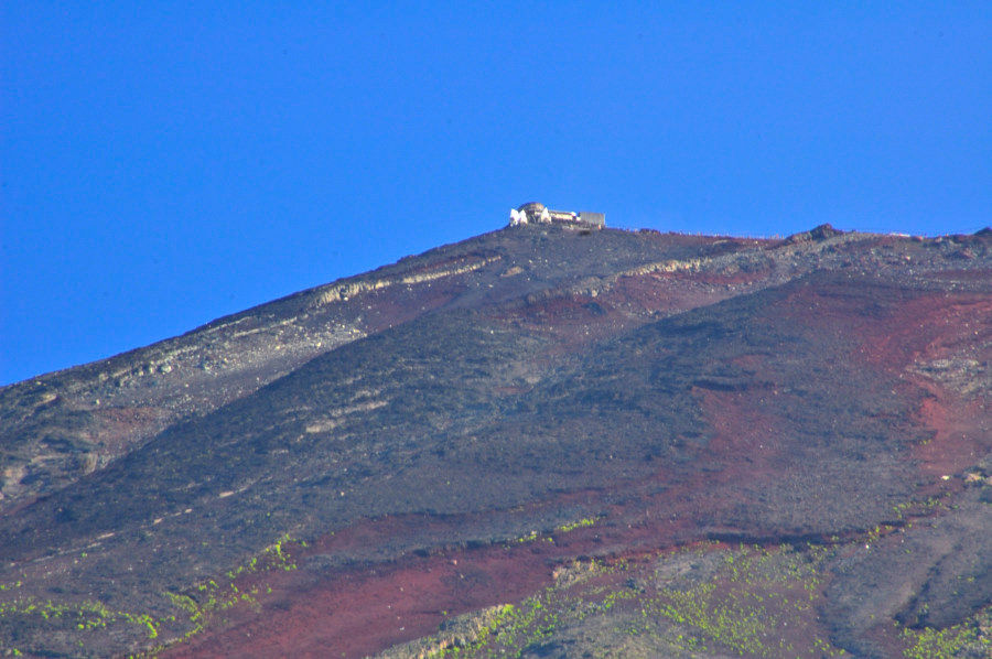 富士山頂レーダー跡地