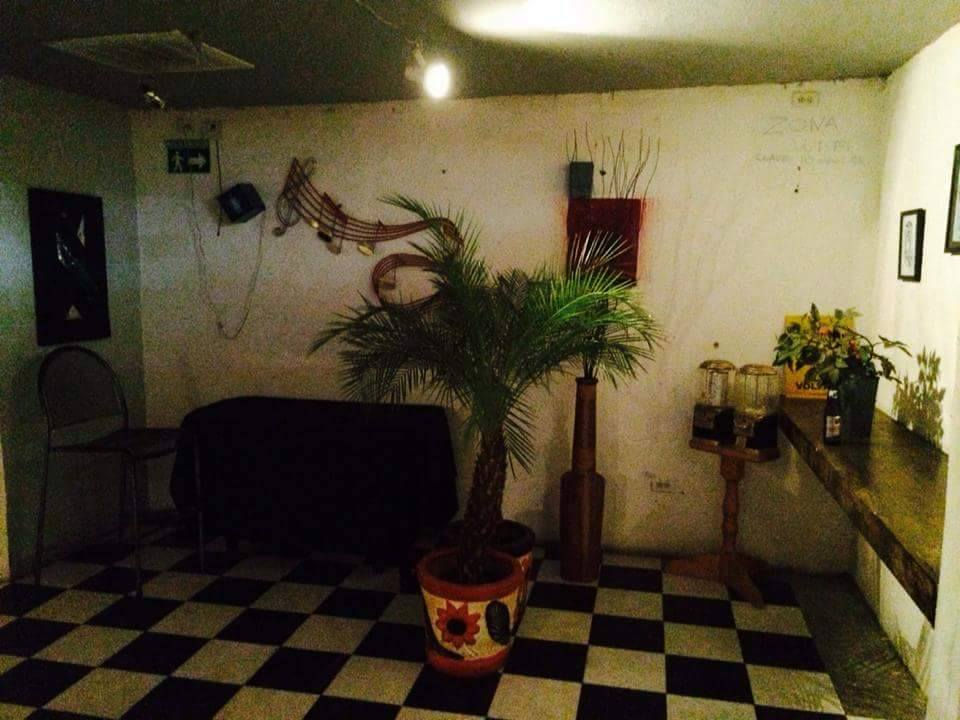 12029172_10153020678506269_1455783569_n