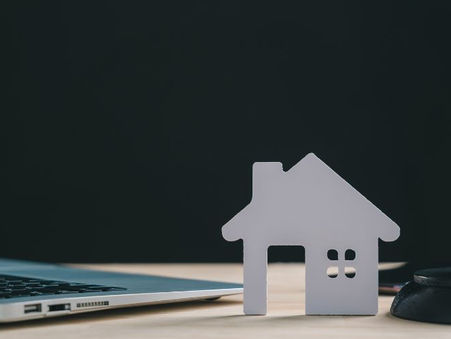 12 Reasons Why a Top Prior Art Service Company Delivers Better ROI Than In-House Patent Research Teams