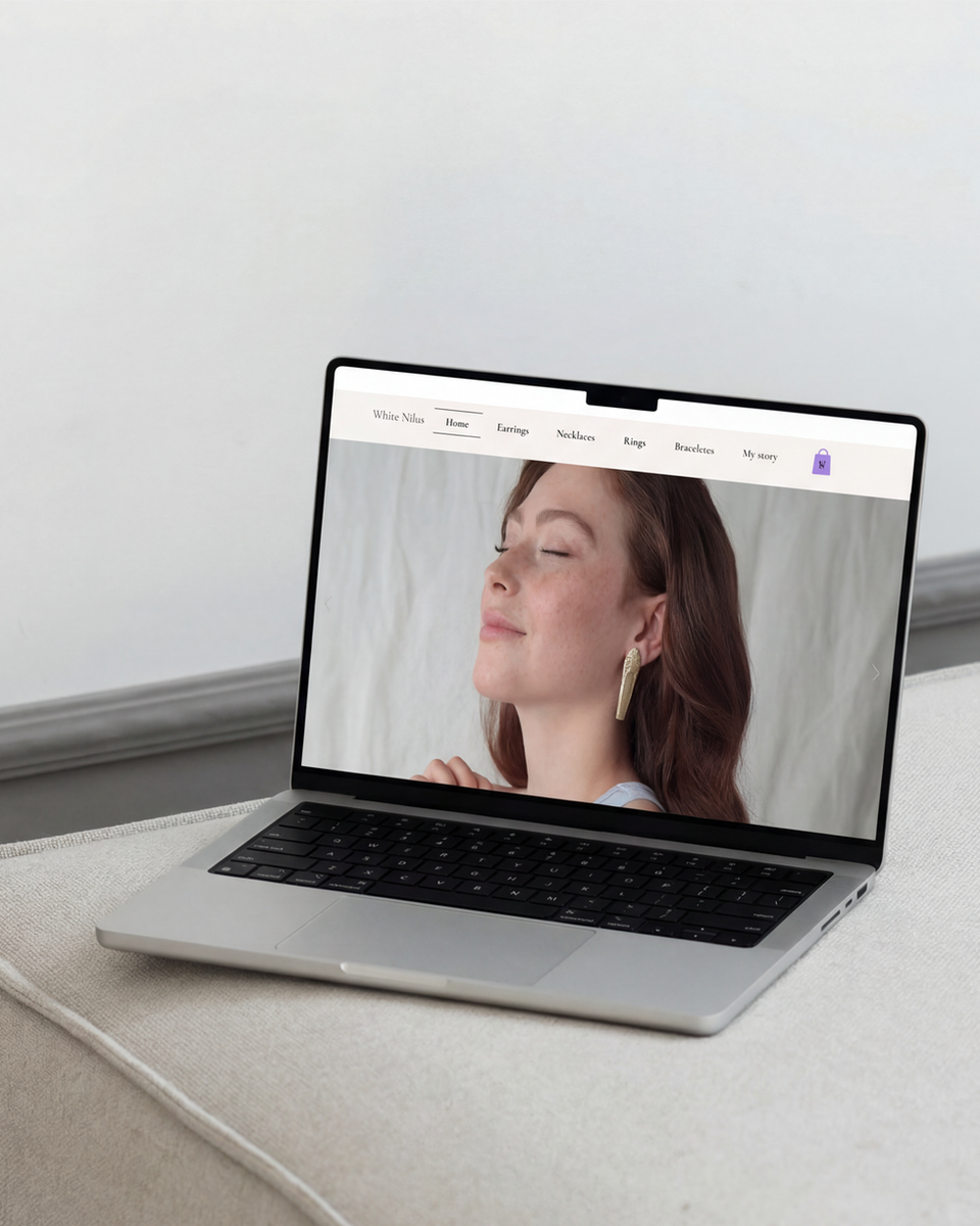 Jewelry online store website on a laptop mockup image